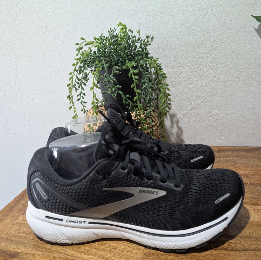 Brooks Men's Ghost 14 Black‎ Running Shoes  Size 9 B